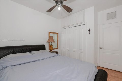 Casa en venta en Miami Lakes, Florida, 4 dormitorios, 253.81 m2 № 1861379 - foto 20