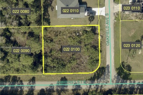Terreno en venta en Lehigh Acres, Florida № 2170949 - foto 3