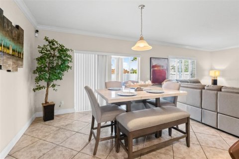 Casa en venta en Groveland, Florida, 4 dormitorios, 300.82 m2 № 2310072 - foto 17