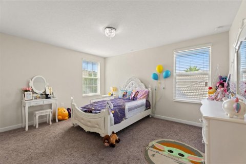 House in Davenport, Florida 5 bedrooms, 304.91 sq.m. № 1644664 - photo 24