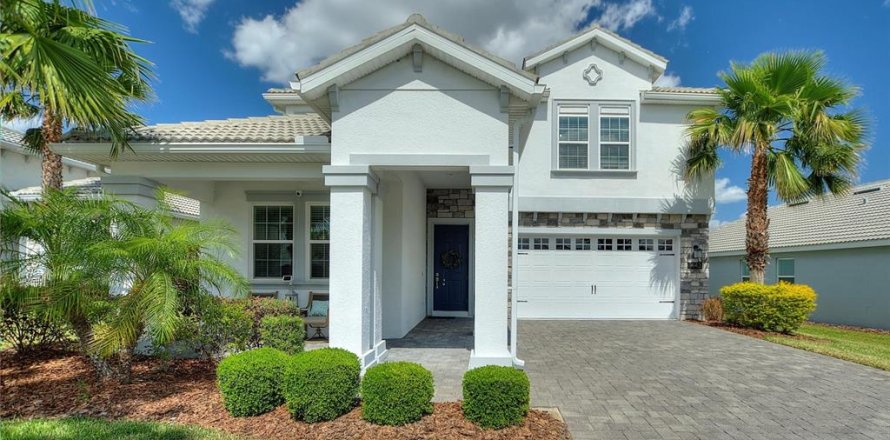 House in Davenport, Florida 5 bedrooms, 304.91 sq.m. № 1644664