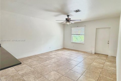 Casa en alquiler en Fort Lauderdale, Florida, 3 dormitorios, 320.33 m2 № 2075307 - foto 7