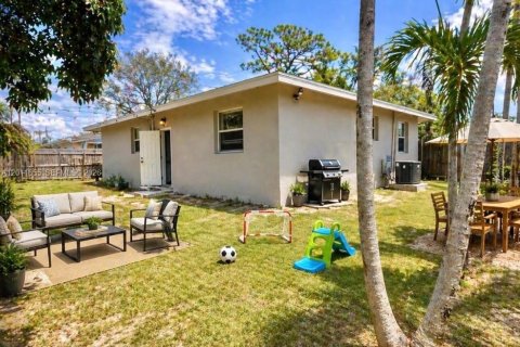 Casa en Fort Lauderdale, Florida 3 dormitorios, 320.33 m2 № 2075307