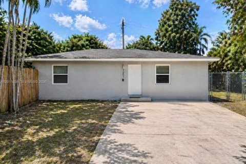 Casa en alquiler en Fort Lauderdale, Florida, 3 dormitorios, 320.33 m2 № 2075307 - foto 18