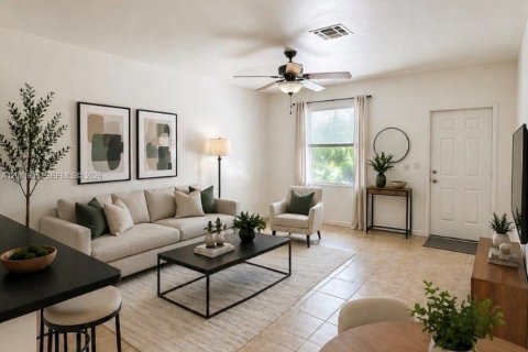 Casa en alquiler en Fort Lauderdale, Florida, 3 dormitorios, 320.33 m2 № 2075307 - foto 6