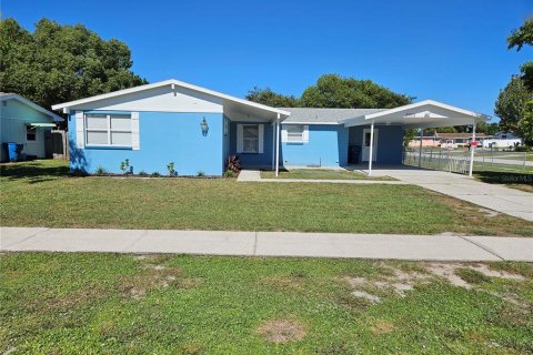 House in Spring Hill, Florida 3 bedrooms, 149.76 sq.m. № 2391509