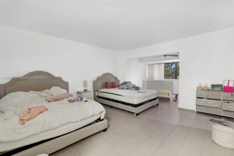 Купить таунхаус в Лодерхилл, Флорида 3 спальни, 143.07м2, № 1957261 - фото 15