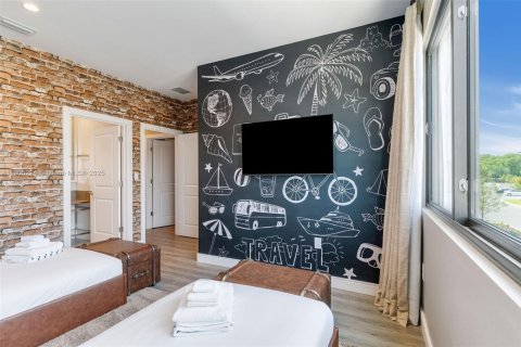 Купить таунхаус в Киссимми, Флорида 4 спальни, 219.06м2, № 1956116 - фото 19