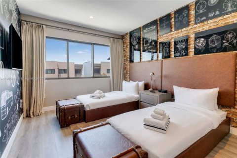 Купить таунхаус в Киссимми, Флорида 4 спальни, 219.06м2, № 1956116 - фото 18