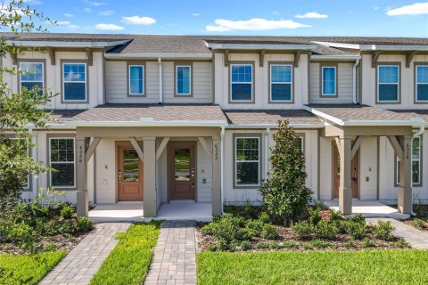 Townhouse in Winter Garden, Florida 3 bedrooms, 156.35 sq.m. № 1919643 - photo 1