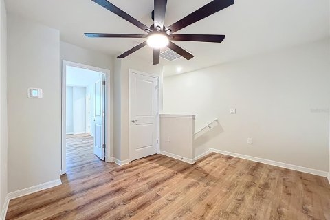 Townhouse in Winter Garden, Florida 3 bedrooms, 156.35 sq.m. № 1919643 - photo 18