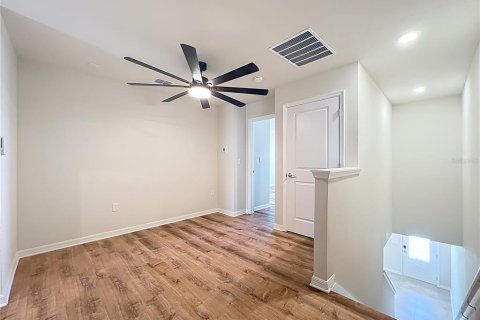 Townhouse in Winter Garden, Florida 3 bedrooms, 156.35 sq.m. № 1919643 - photo 17