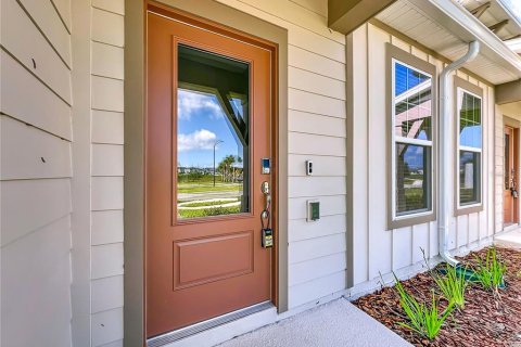 Townhouse in Winter Garden, Florida 3 bedrooms, 156.35 sq.m. № 1919643 - photo 4