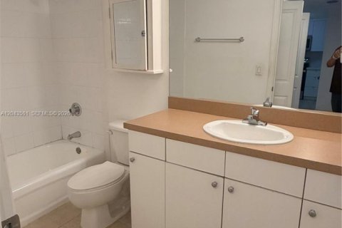 Copropriété à louer à Miami, Floride: 1 chambre, 68.47 m2 № 2177793 - photo 21