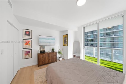 Copropriété à vendre à Miami, Floride: 2 chambres, 102.84 m2 № 2026486 - photo 19