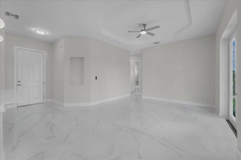 House in Lehigh Acres, Florida 4 bedrooms, 139.54 sq.m. № 2213878 - photo 18