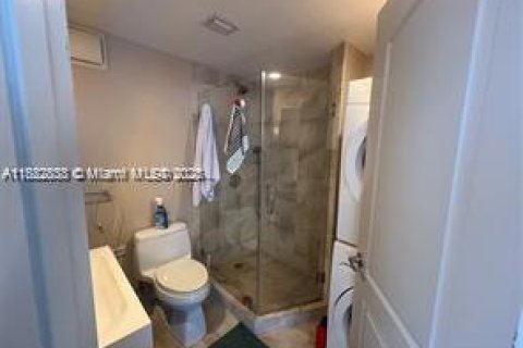 Condominio en alquiler en Hollywood, Florida, 1 dormitorio, 75.99 m2 № 1978677 - foto 6