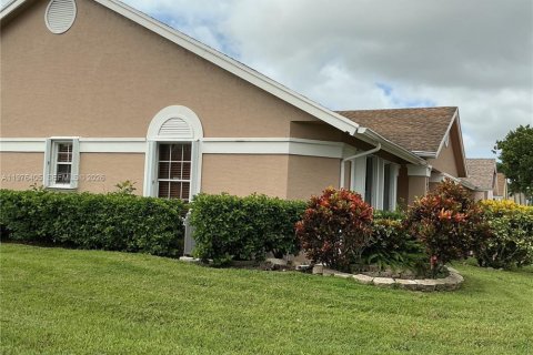 Villa ou maison à vendre à Jupiter, Floride: 3 chambres, 132.94 m2 № 2040966 - photo 2