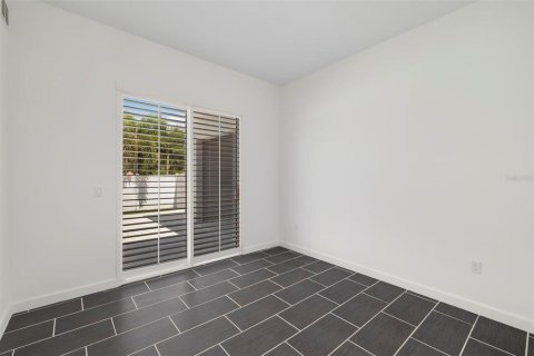 House in Sarasota, Florida 3 bedrooms, 213.49 sq.m. № 2220578 - photo 23