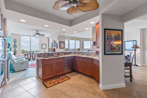Condo in Palm Coast, Florida, 2 bedrooms  № 1894618 - photo 15