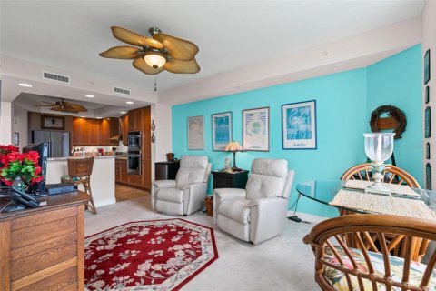 Condo in Palm Coast, Florida, 2 bedrooms  № 1894618 - photo 18