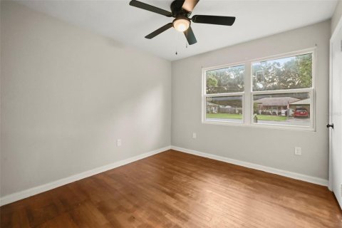 House in Sanford, Florida 3 bedrooms, 108.05 sq.m. № 2394415 - photo 14