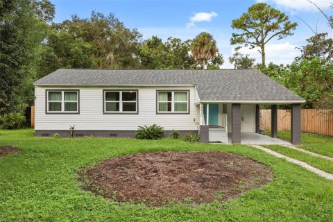House in Sanford, Florida 3 bedrooms, 108.05 sq.m. № 2394415