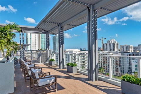 Condominio en alquiler en Miami, Florida, 1 dormitorio, 52.03 m2 № 1986229 - foto 21