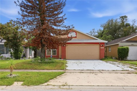 House in Orlando, Florida 3 bedrooms, 129.6 sq.m. № 2378037