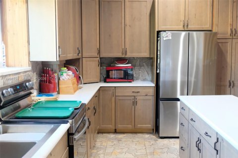 Купить виллу или дом в Окичоби, Флорида 3 комнаты, 201.69м2, № 2026740 - фото 5