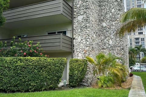 Condominio en venta en Miami, Florida, 2 dormitorios, 96.99 m2 № 1981822 - foto 24