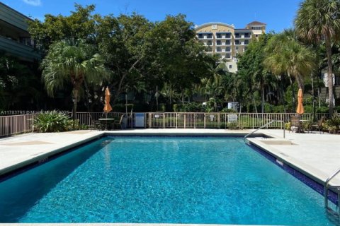 Condominio en venta en Miami, Florida, 2 dormitorios, 96.99 m2 № 1981822 - foto 17