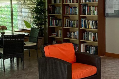 Condominio en venta en Miami, Florida, 2 dormitorios, 96.99 m2 № 1981822 - foto 21