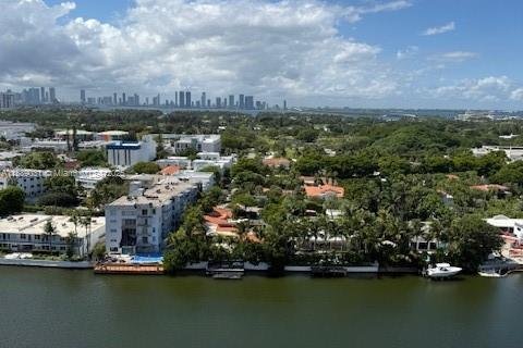 Condominio en alquiler en Miami Beach, Florida, 1 dormitorio, 78.78 m2 № 1941105 - foto 8
