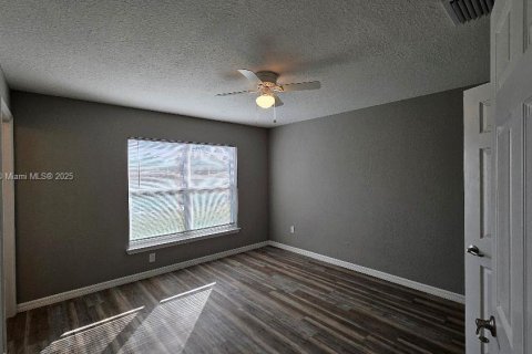 Villa ou maison à louer à Ocala, Floride: 3 chambres № 1890314 - photo 13