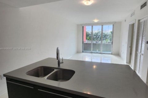 Copropriété à louer à Doral, Floride: 1 chambre, 71.07 m2 № 1998173 - photo 5