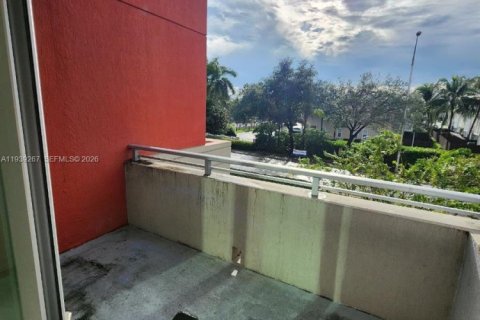 Copropriété à louer à Doral, Floride: 1 chambre, 71.07 m2 № 1998173 - photo 16