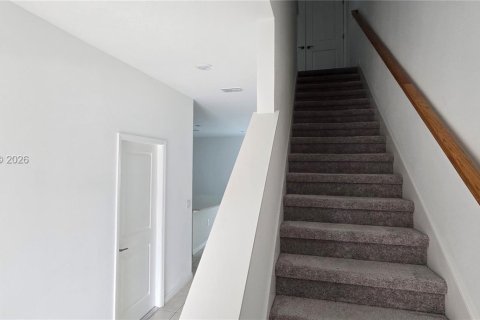 Adosado en venta en Davenport, Florida, 3 dormitorios № 2073113 - foto 4