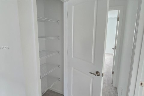 Adosado en venta en Davenport, Florida, 3 dormitorios № 2073113 - foto 25