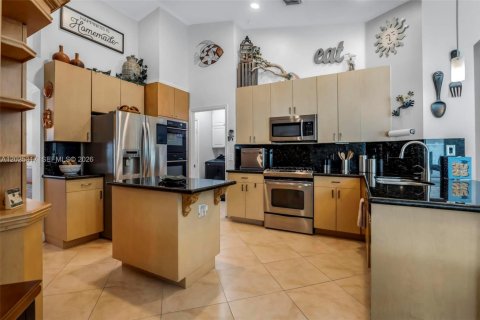 Casa en venta en Pembroke Pines, Florida, 4 dormitorios, 199.65 m2 № 2077389 - foto 12