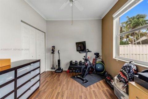 Casa en venta en Pembroke Pines, Florida, 4 dormitorios, 199.65 m2 № 2077389 - foto 27