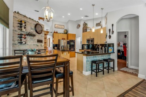 Casa en venta en Pembroke Pines, Florida, 4 dormitorios, 199.65 m2 № 2077389 - foto 16