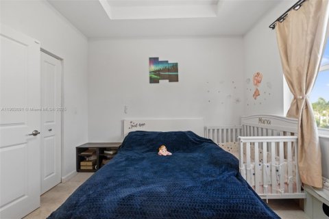 Touwnhouse à vendre à Miami, Floride: 3 chambres, 123.37 m2 № 1955875 - photo 17