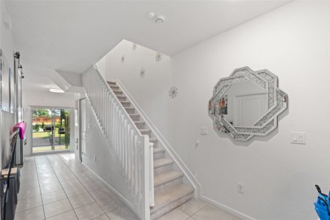 Touwnhouse à vendre à Miami, Floride: 3 chambres, 123.37 m2 № 1955875 - photo 14