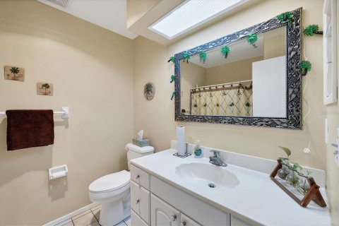 House in Bradenton, Florida 5 bedrooms, 275.73 sq.m. № 1572524 - photo 22