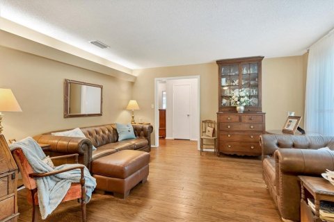 House in Bradenton, Florida 5 bedrooms, 275.73 sq.m. № 1572524 - photo 16