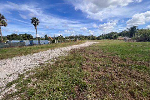Propiedad comercial en alquiler en Winter Park, Florida № 1834830 - foto 1