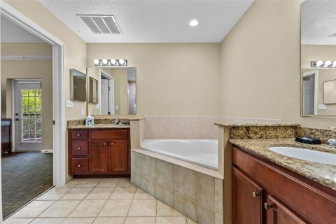 Condo in Orlando, Florida, 3 bedrooms  № 1833676 - photo 30
