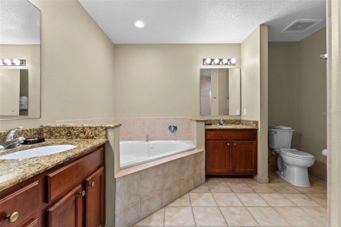 Condo in Orlando, Florida, 3 bedrooms  № 1833676 - photo 27