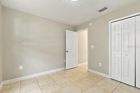Villa ou maison à louer à Orlando, Floride: 3 chambres, 123.19 m2 № 2423891 - photo 13